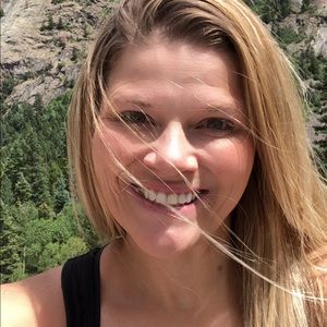 Meet your Posher, Amber